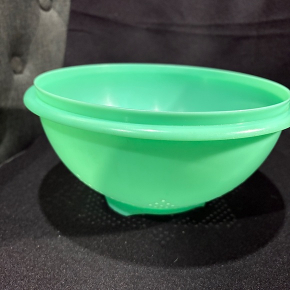 Vintage TUPPERWARE Jadite Green Round Colander Strainer Bowl #339-8 - Picture 5 of 5